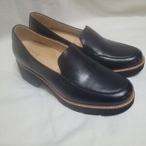 New Naturalizer Women's Cabaret Slip On Loafer Famous